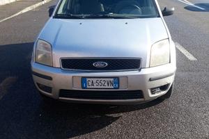 Ford fusion x camper o furgone