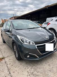 Peugeot 208 1.2 Benzina PureTech 82 5 porte Allure