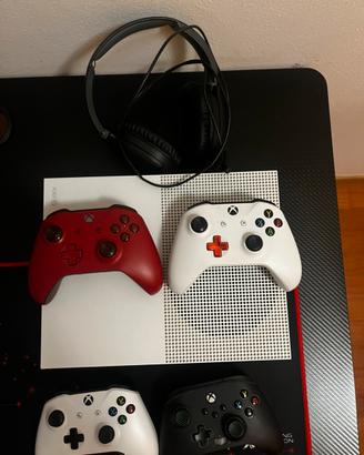 xbox one s piu joistik e giochi