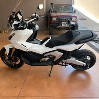 Honda Xadv 750 praticamente Nuova
