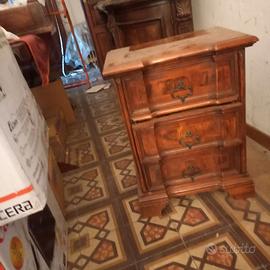 comodini a 3 cassetti