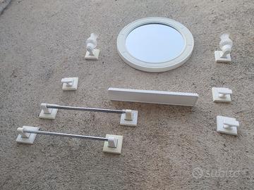 gruppo specchio da bagno