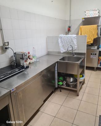 Arredamento pizzeria / ristorante