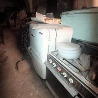Modernariato frigo vintage da collezione 