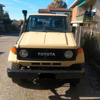 Toyota Land Cruiser BJ70 LV