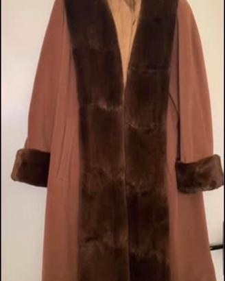 Cappotti vintage color cammello collo pelliccia