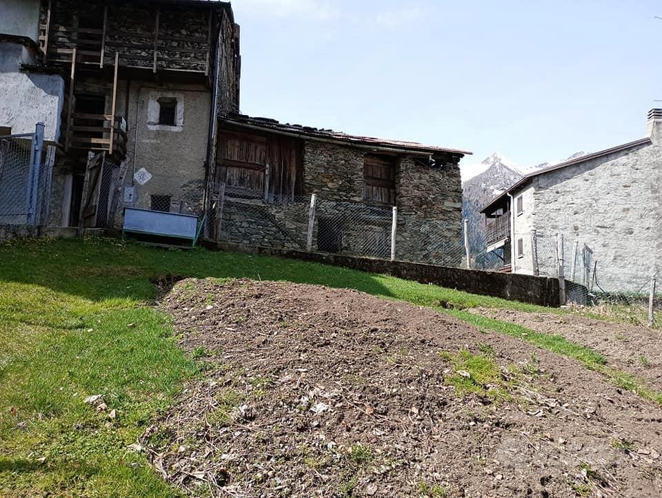 Rustico con ampio terreno Val Gerola - Vista 2