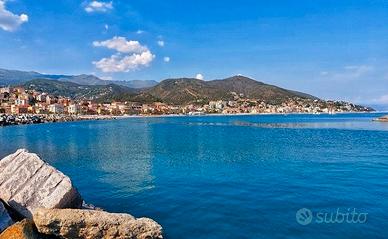 Privato*VARAZZE*Libero APRILE*MAGGIO*LUGLIO*AGOSTO