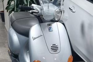 vespa 50