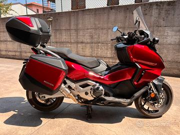 Honda forza 750