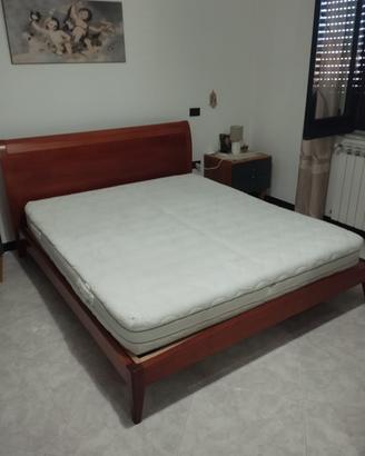 Letto matrimoniale