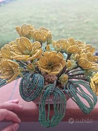 fiori fatti a mano con perline