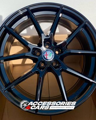 Cerchi in lega 19 Alfa Giulia dedica Quadrifoglio