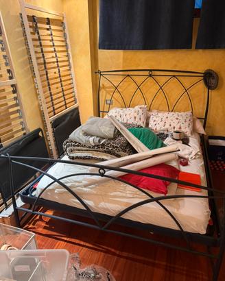 Letto in ferro battuto casa al mare