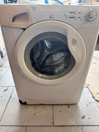 Lavatrice per pezzi di ricambio ma funzionante