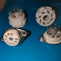 4 zoccoli per. valvole a 8 e 9 Pin
