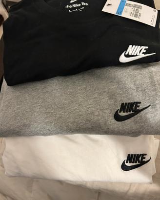Tri magliette nike bianca grigia e nera taglia M