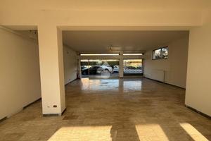 NEGOZIO A CASTIGLIONE DELLE STIVIERE
