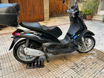 Piaggio Beverly 250