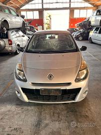 RENAULT CLIO RICAMBI USATI GARANTITI