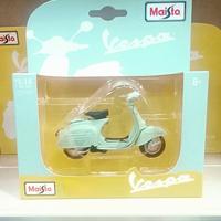 Modellino Vespa Piaggio 125 Gran Turismo Maisto 