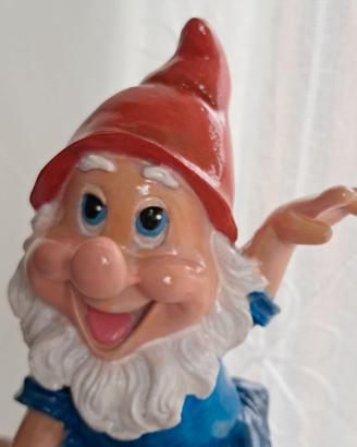 Gnomo da giardino a molla su tartaruga