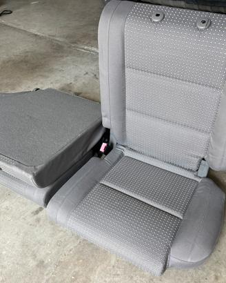 Audi A2 sedili posteriori sdoppiati
