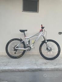  Trek Fuel EX 8 Evo Bike 26 Disco 1x11 MTB