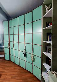 ARMADIO DI LEGNO CON CABINA INTEGRATA ED ILLUMINAT