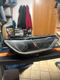 Faro destro Volkswagen Passat b8