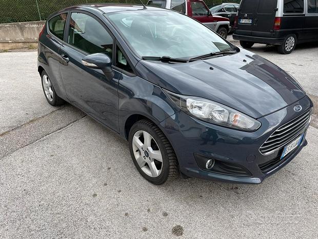 Ford Fiesta neo patenti
