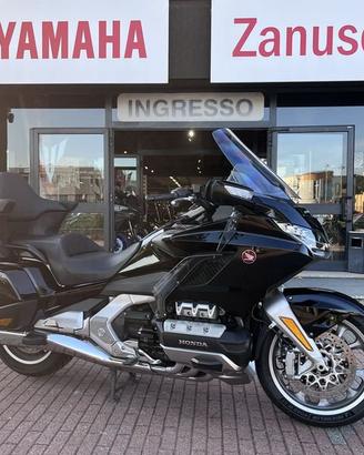 Honda GL 1800 Gold Wing allestimento Tour