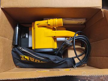 Smerigliatrice  a nastro DeWalt