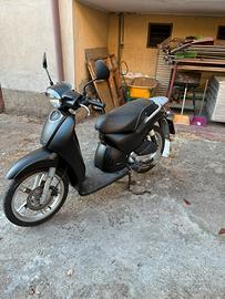 Scarabeo 100 4t