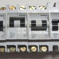 6 Interruttori automatici Siemens