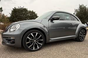 VW Maggiolino 2.0 TDI 110CV 2017 Cerchi 19