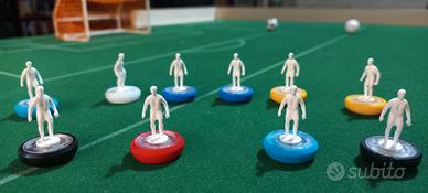 Materiale subbuteo vario