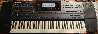 Tastiera arranger Roland EM-2000
