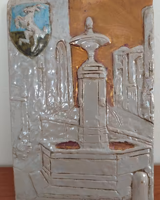 Targa bassorilievo in ceramica fontana Brisighella