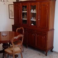 credenza barocca con tavolino tondo e 4 sedie