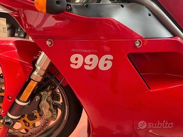 DUCATI 996