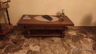 tavolino basso con cassetto