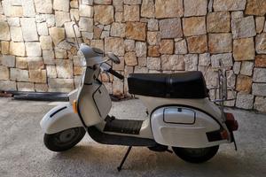 Vespa bajaj sl 150