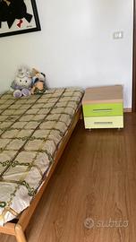 letto comodino e scrivania