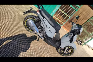 scarabeo 200