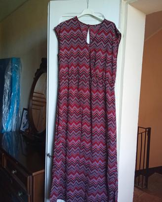 Abito lungo senza maniche lunghezza 133 cm 