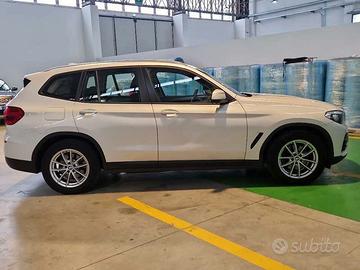 BMW X3 sDrive 18d MH48V Business Advantage Auto