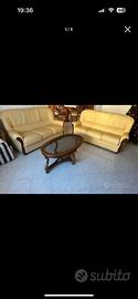 Set divani e tavolo