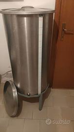 botte inox con piedistallo in ferro