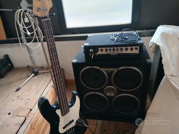 Basso con amplificatore 